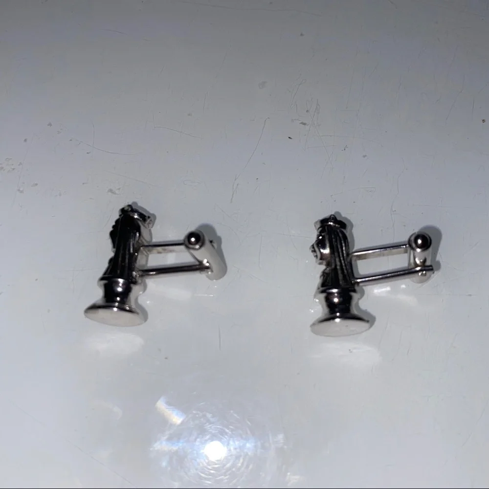 Shields silver cuff links &‎ matching tie clip